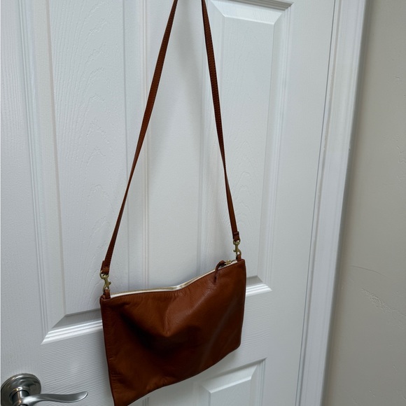 Clare V Single Sac Bretelle in Tan - Picture 9 of 10